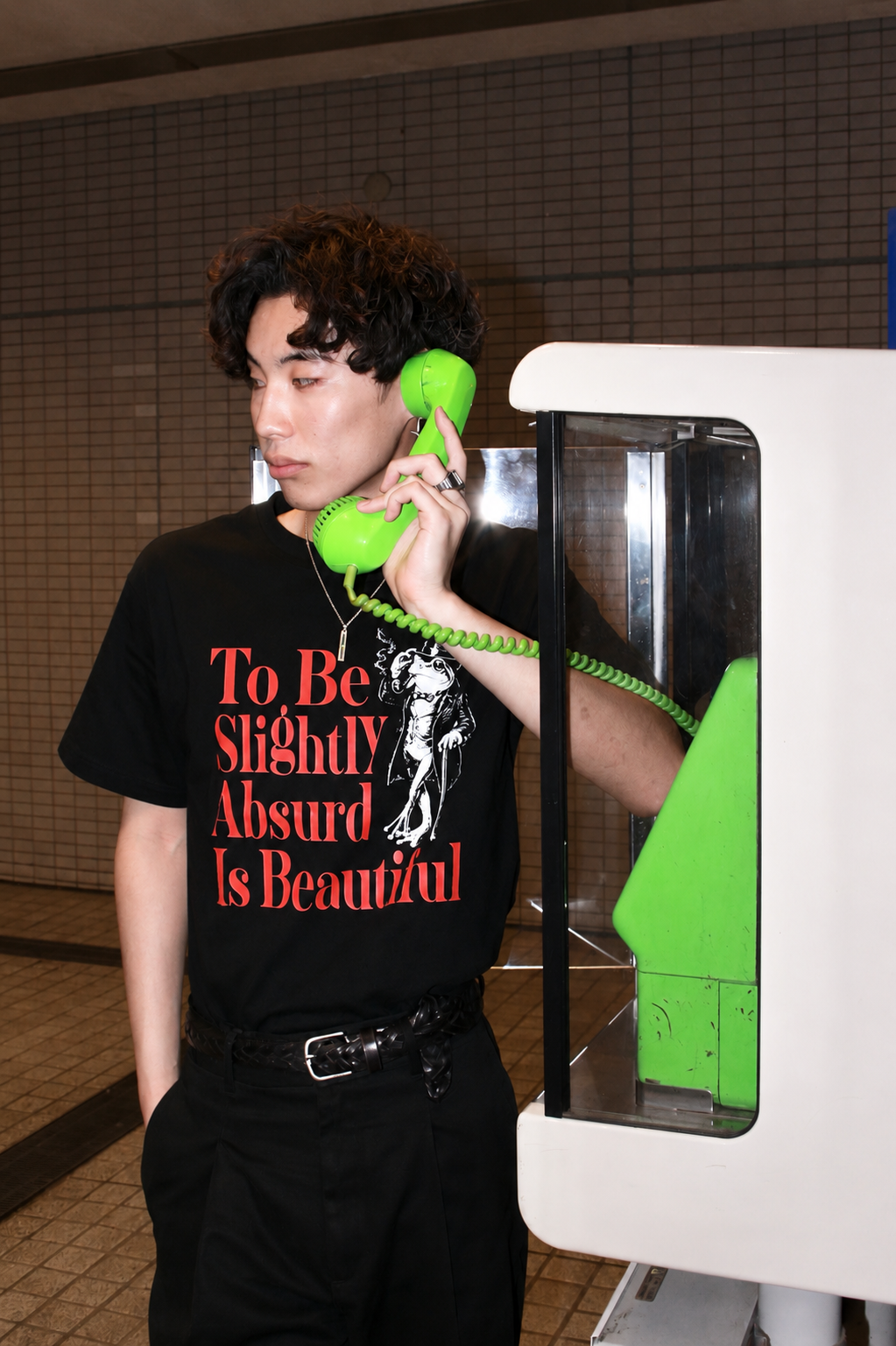 The Gentleman Frog TEE [BLACK]