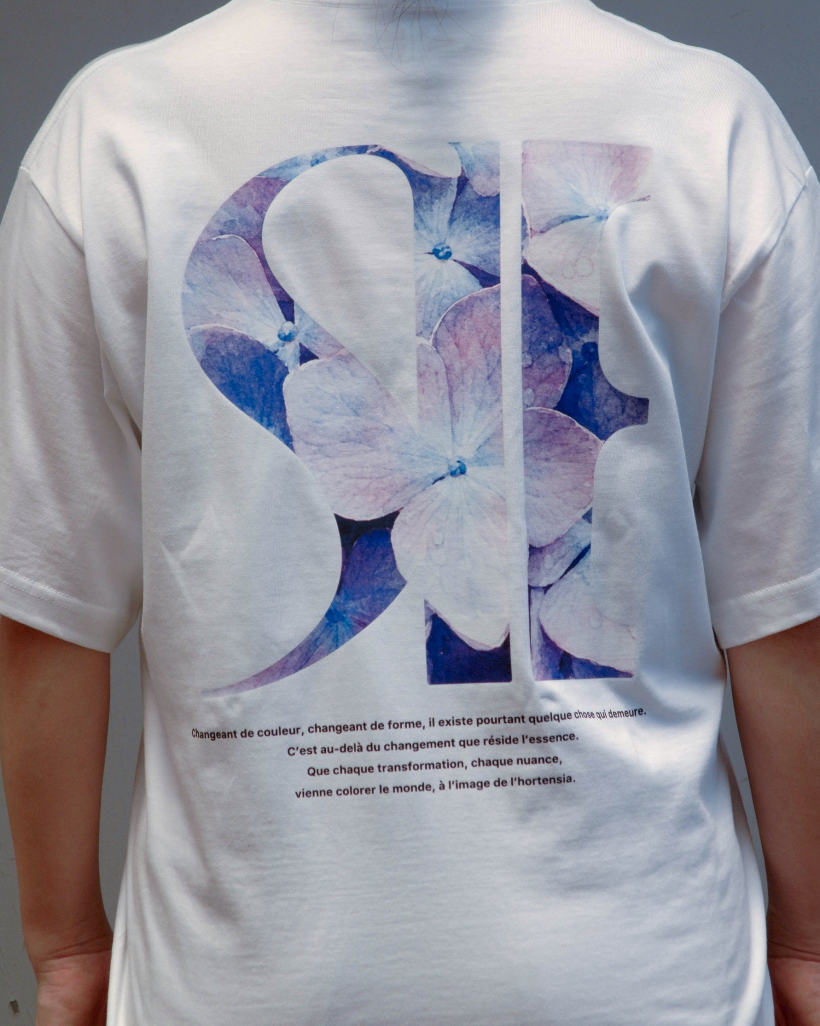 L'essence au-delà TEE [BLANC]